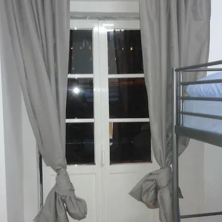 Knock Hostel *